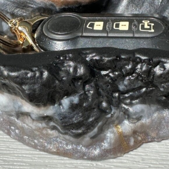 Handmade Resin Geode Style Trinket Dish - Picture 8 of 8